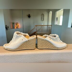 Circus by Sam Edelman Cream Frayed Canvas Wedges, NWOB, size 10